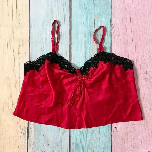 Gold label Victoria’s Secret 100% silk cami crop top - Picture 2 of 7